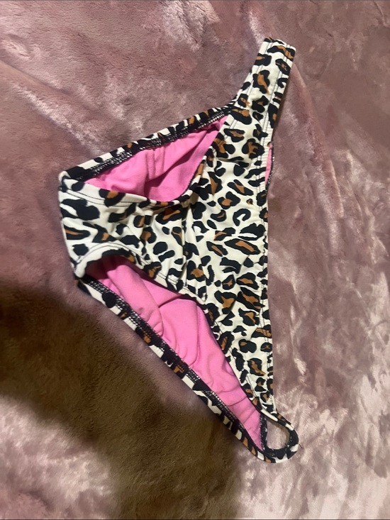 Guess Other - Guess Leopard Print Bikini Bottoms with Pink Lining